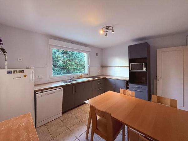 Appartement  5 pièce(s) 102 m2 Vannes Kercado - Trussac