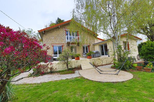 Maison Chatou 5 chambres 175 m2 plus 110 m² de sous sol total