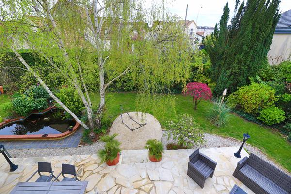 Maison Chatou 5 chambres 175 m2 plus 110 m² de sous sol total