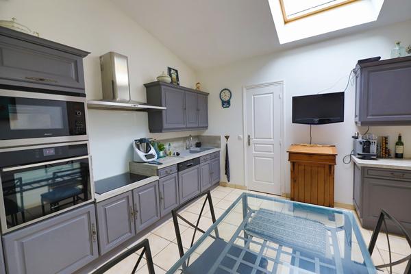 Maison Chatou 5 chambres 175 m2 plus 110 m² de sous sol total