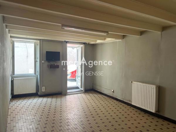 Maison à Surgères, 17700 - 4 pièces 96m²