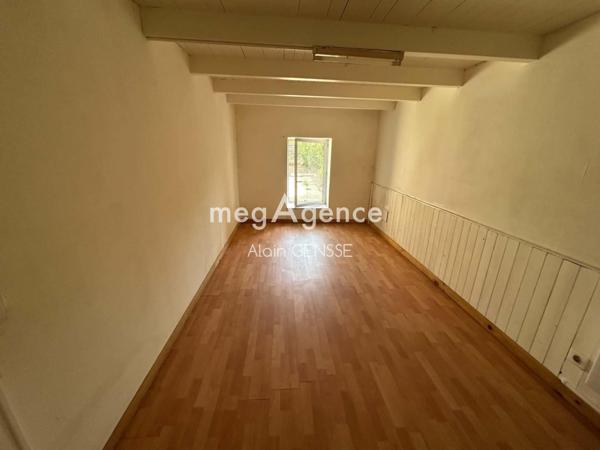 Maison à Surgères, 17700 - 4 pièces 96m²