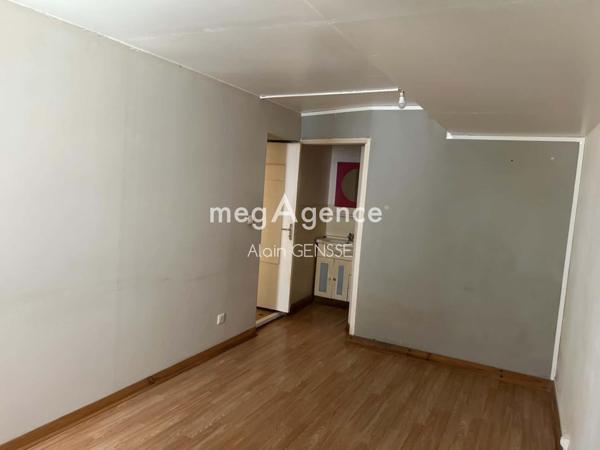 Maison à Surgères, 17700 - 4 pièces 96m²