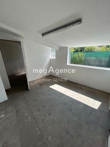 Maison à Surgères, 17700 - 4 pièces 96m²