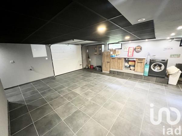 Maison traditionnelle 5 pièces de 114 m² à Saint-Jacques-de-la-Lande (35136)