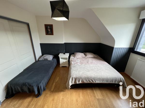 Maison traditionnelle 5 pièces de 114 m² à Saint-Jacques-de-la-Lande (35136)