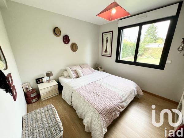 Maison traditionnelle 5 pièces de 114 m² à Saint-Jacques-de-la-Lande (35136)