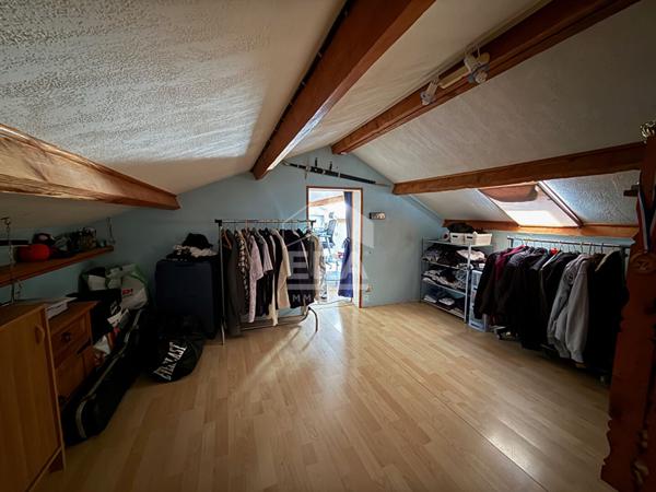 A VENDRE 13530 TRETS MAISON DE TYPE 5 DE 100M² SUR 1100M² DE JARDIN