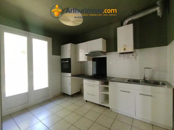 Vente                                                      Maison
                        
                     5 pièces                      111 m2                     à Foix