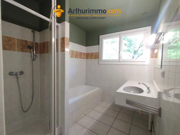 Vente                                                      Maison
                        
                     5 pièces                      111 m2                     à Foix