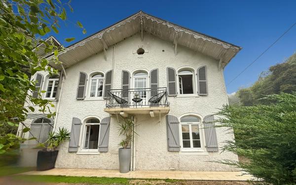 Maison à vendre    7 pièces • 180 m2 Jurançon