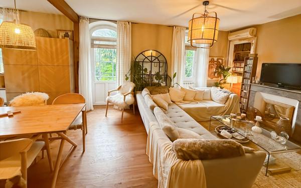 Maison à vendre    7 pièces • 180 m2 Jurançon