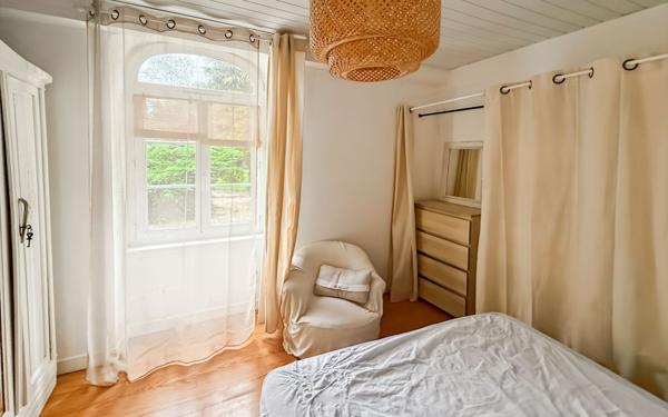 Maison à vendre    7 pièces • 180 m2 Jurançon