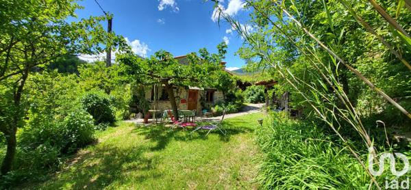 Maison à vendre 13 pièces 300 m² Saint-Laurent-de-Cerdans