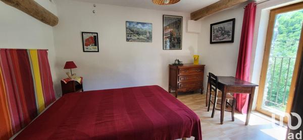 Maison à vendre 13 pièces 300 m² Saint-Laurent-de-Cerdans