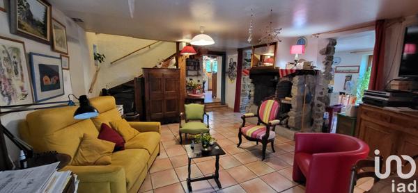 Maison à vendre 13 pièces 300 m² Saint-Laurent-de-Cerdans