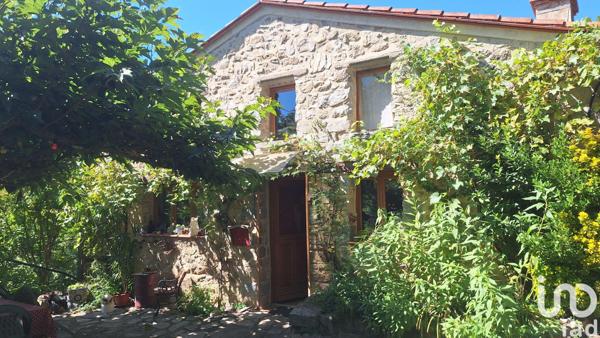 Maison à vendre 13 pièces 300 m² Saint-Laurent-de-Cerdans