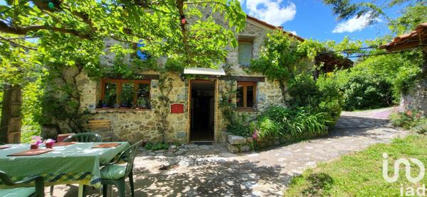 Maison à vendre 13 pièces 300 m² Saint-Laurent-de-Cerdans