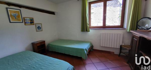 Maison à vendre 13 pièces 300 m² Saint-Laurent-de-Cerdans