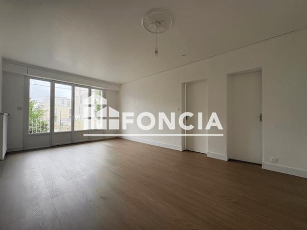 Location Appartement 2 pièces 50.75 m² - 9 RUE FRANCK ANCELIN La Rochelle 17000