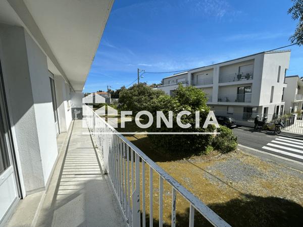 Location Appartement 2 pièces 50.75 m² - 9 RUE FRANCK ANCELIN La Rochelle 17000