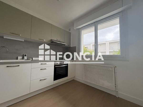 Location Appartement 2 pièces 50.75 m² - 9 RUE FRANCK ANCELIN La Rochelle 17000