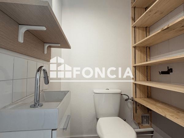 Location Appartement 2 pièces 50.75 m² - 9 RUE FRANCK ANCELIN La Rochelle 17000