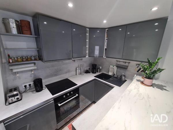 Location appartement 2 pièces 48 m² Paris 17