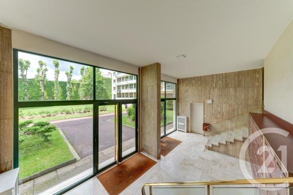 Appartement F3 à vendre  3 pièces - 63,48 m 2   LYON  - 69003