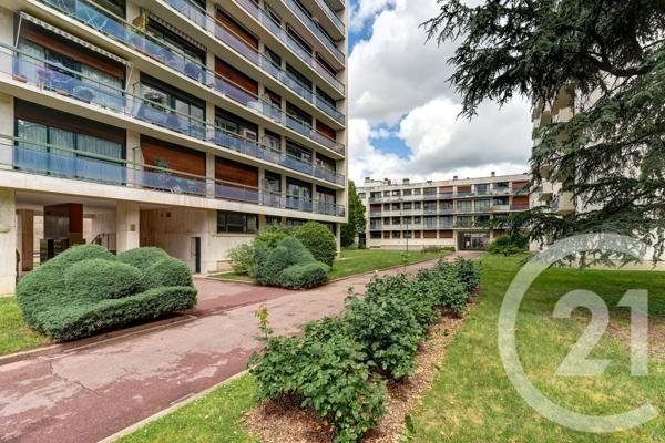 Appartement F3 à vendre  3 pièces - 63,48 m 2   LYON  - 69003