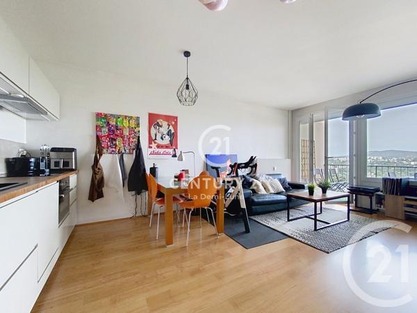 Appartement F3 à vendre  3 pièces - 63,48 m 2   LYON  - 69003