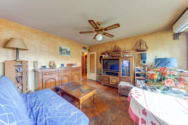 Appartement F3 à vendre  3 pièces - 63,48 m 2   LYON  - 69003
