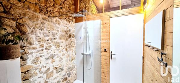 Maison de campagne 3 pièces de 95 m² à Barjols (83670)