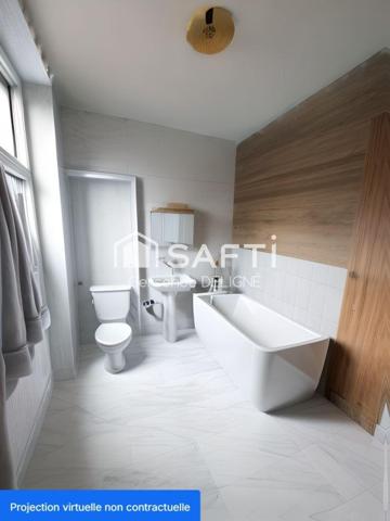 Immeuble centre-ville Loudun – Local loué + appartement à rénover