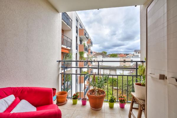 Appartement Nanterre 3 pièces 61 m2 314 000 € **  - Référence  15497