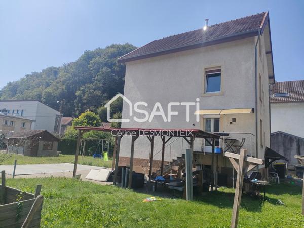 Maison de village 150 m² - 7 pièces en partie rénovée