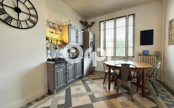 Maison à vendre    7 pièces • 175 m2 Soissons