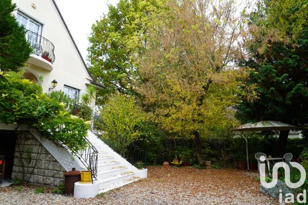 Maison à vendre 8 pièces 195 m² Le Plessis-Trévise