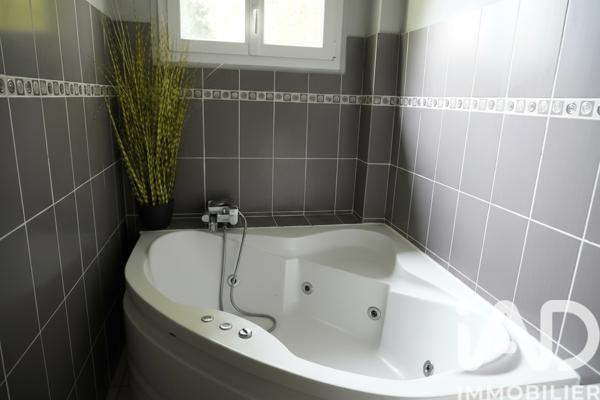 Maison à vendre 8 pièces 195 m² Le Plessis-Trévise