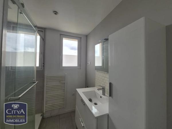 Appartement à louer 3 pièces 56.92m² Lille (59260)