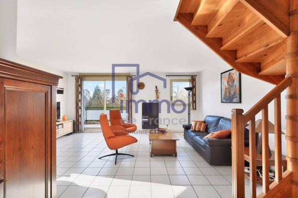 Appartement 3 pièces                                        - 69005 Lyon 5e  Arrondissement Réf : 21570