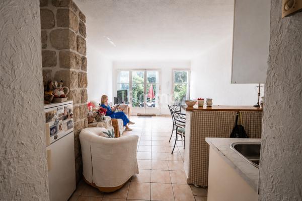 comme une maison ... avec son jardin au calme à Villeneuve-Loubet