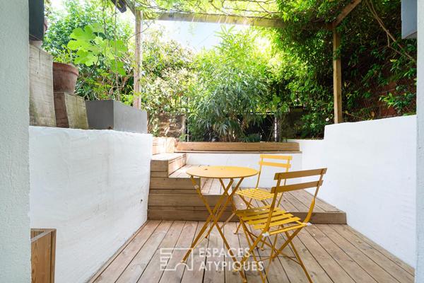 Duplex avec dépendance et jardin
