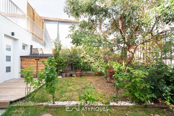 Duplex avec dépendance et jardin