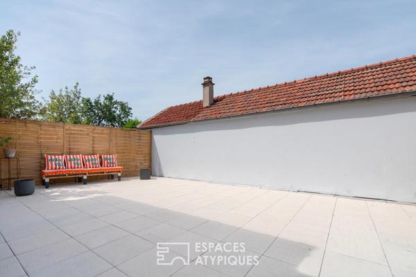 Duplex avec dépendance et jardin