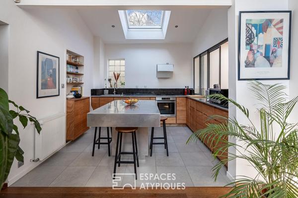 Superbe loft lové dans une ancienne fabrique de Vitrail .