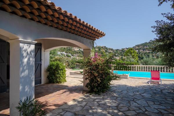 Villa proche mer aux Issambres avec extension