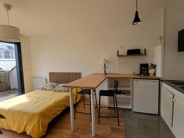 Appartement Bordeaux -1 pièce 28.70 m2 meublé