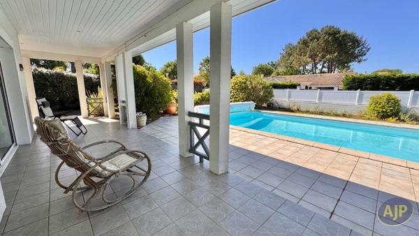 Maison à vendre Andernos Les Bains - 4 pièces, 112m² avec 3 chambre(s) à 596 000€ - AJP Immobilier Andernos les Bains