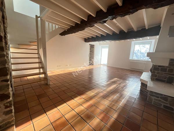 EXCLUSIVITE MAISON DE CHARME EN PIERRES GUICHEN 7 pièces env. 170m² - Terrain 1200m²